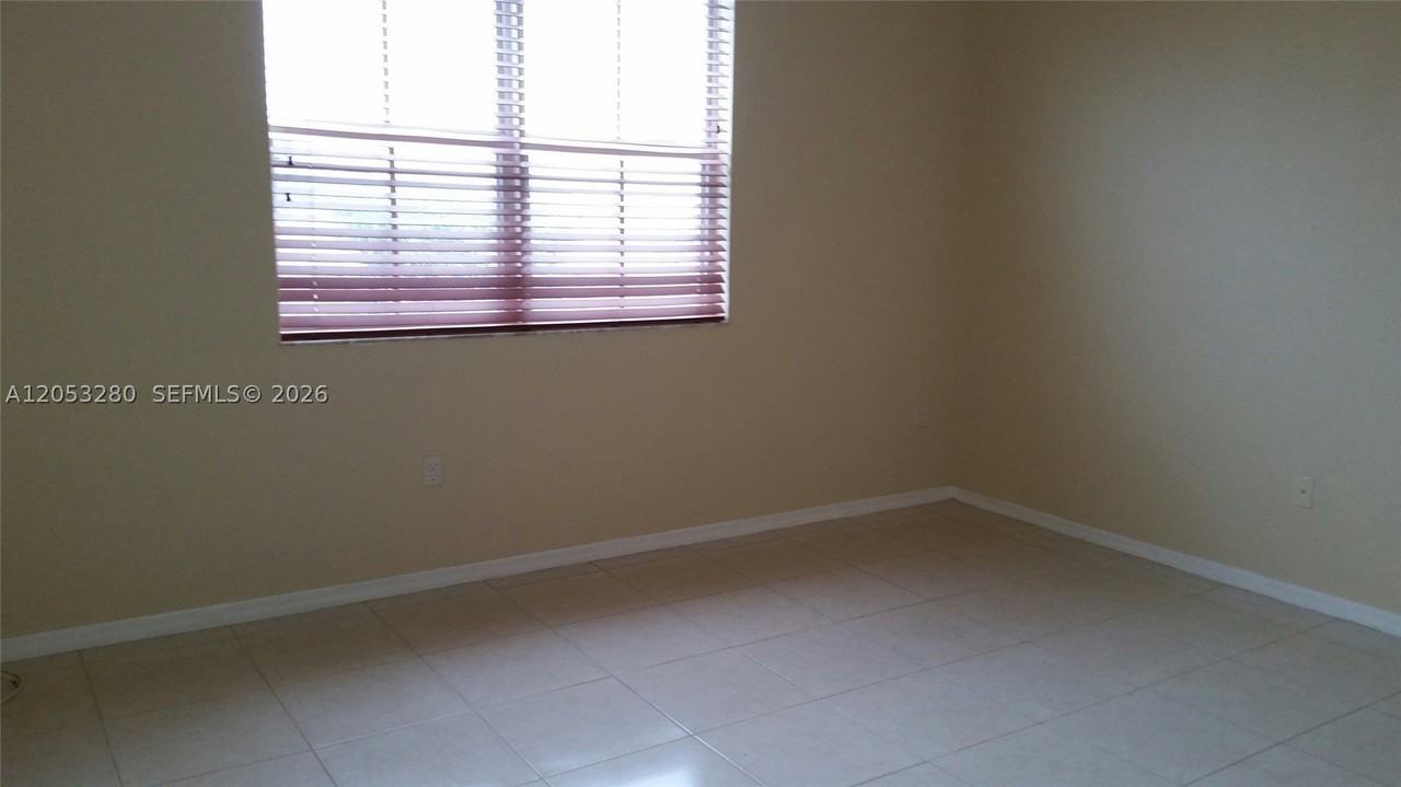 11833 Sw 152nd Ct #11833 - Photo 7 of 7