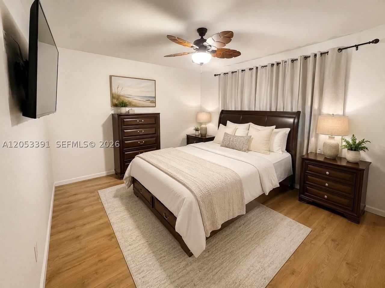 9821 W Elm Ln #9821 - Photo 5 of 19