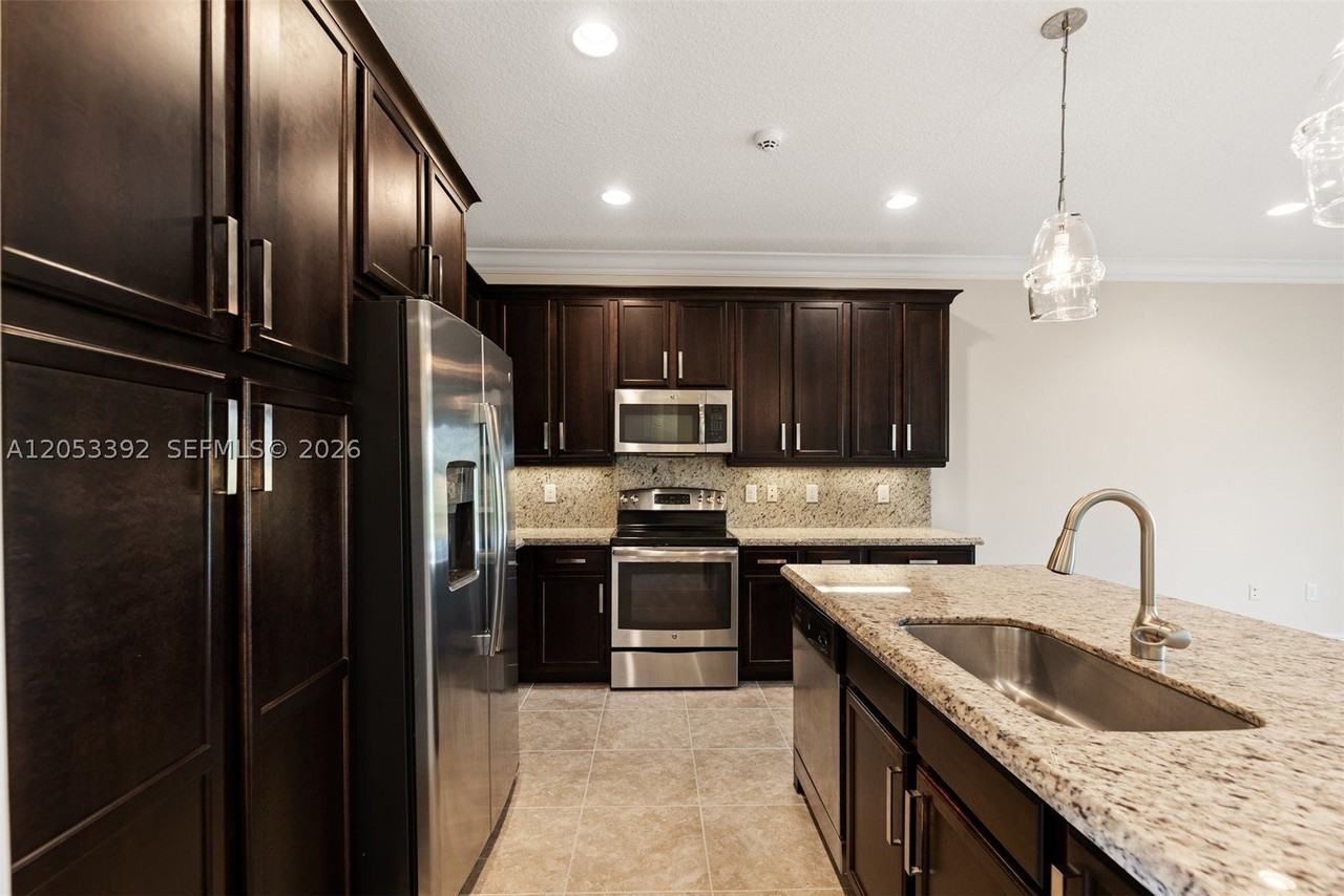 14609 White Jade Ter - Photo 4 of 27