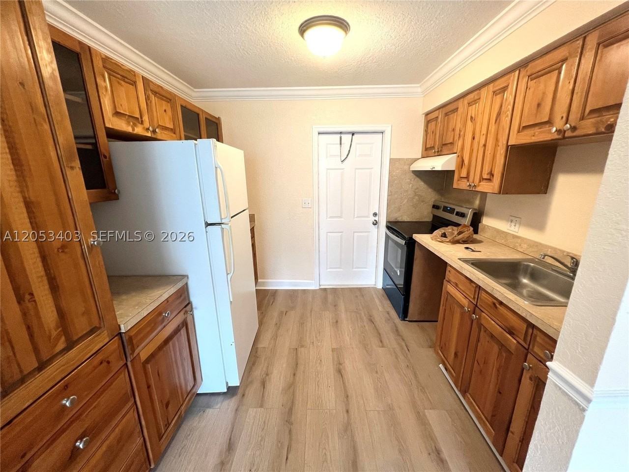 8701 Nw 38th Dr #B1 - Photo 7 of 8