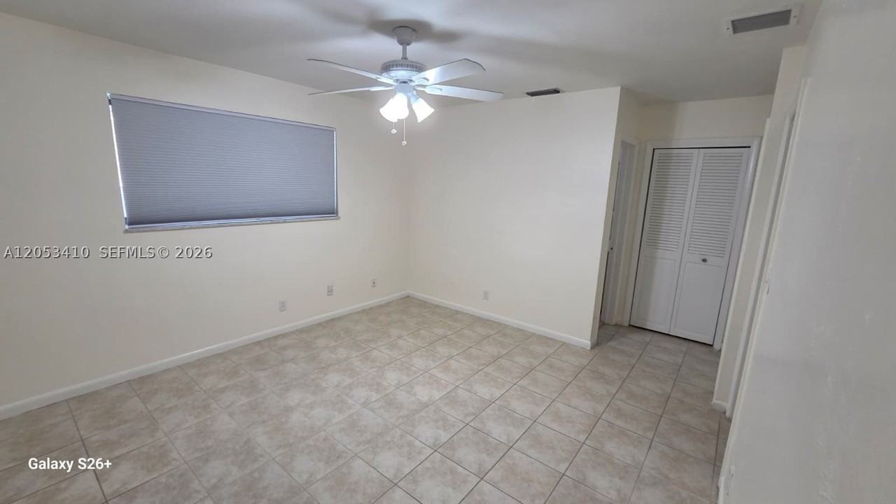 400 Holloway Dr #400 - Photo 5 of 11