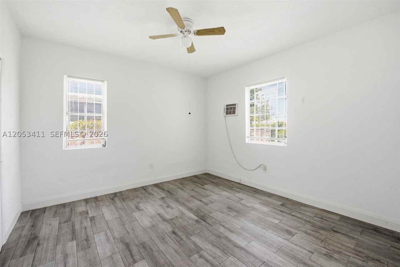 14 Nw 75th St #14 - Photo 5 of 12
