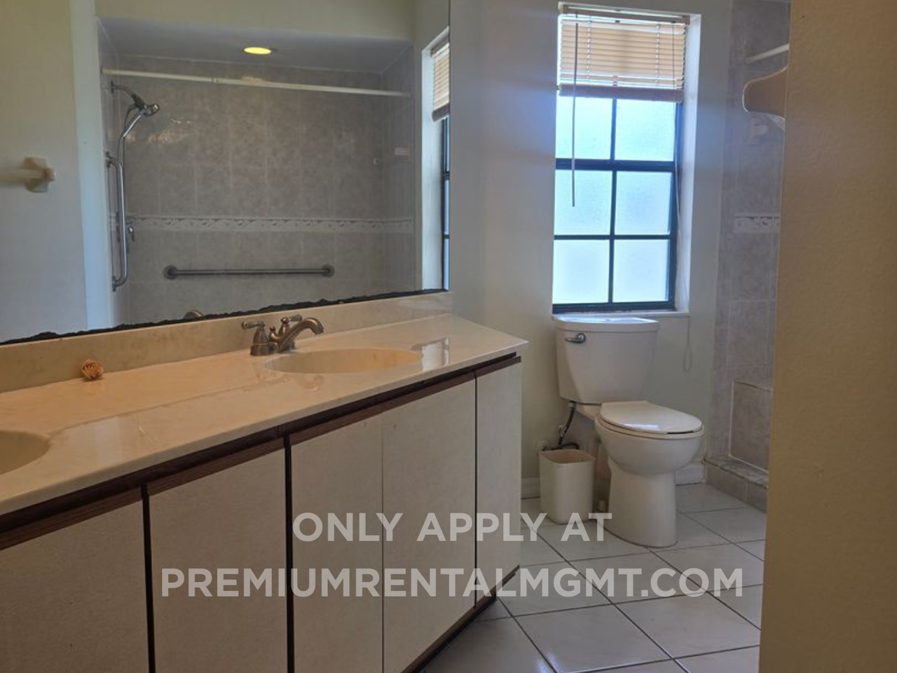 838 Honolulu Woods Ln - Photo 7 of 8