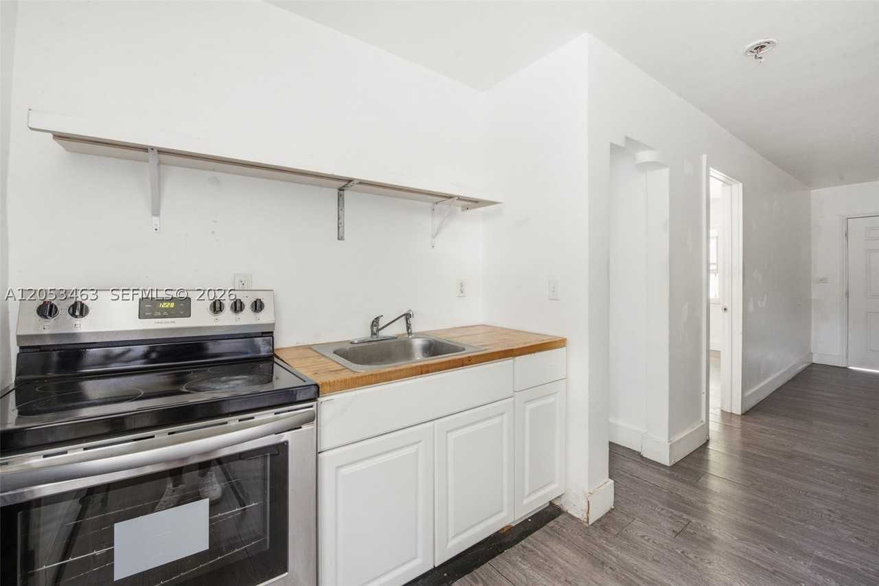 7410 Nw Miami Pl #7414 - Photo 3 of 11