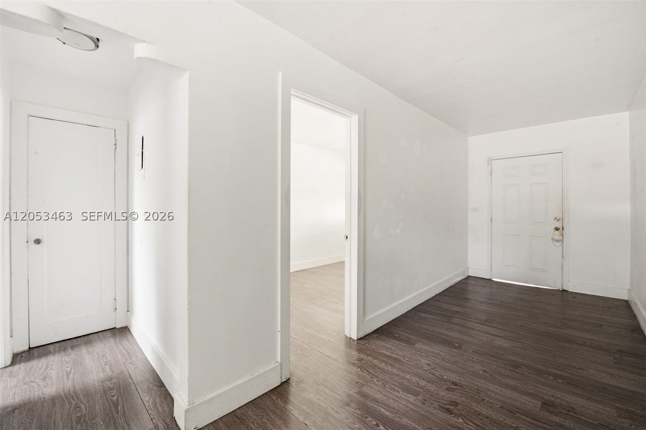 7410 Nw Miami Pl #7414 - Photo 4 of 11