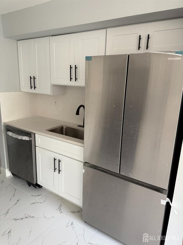 1008 Hidden Village Dr - Photo 4 of 18