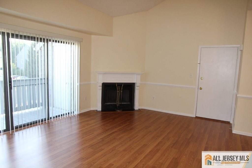 9006 Tamarron Dr - Photo 2 of 14