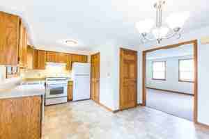 featured image of 37 Hollis St