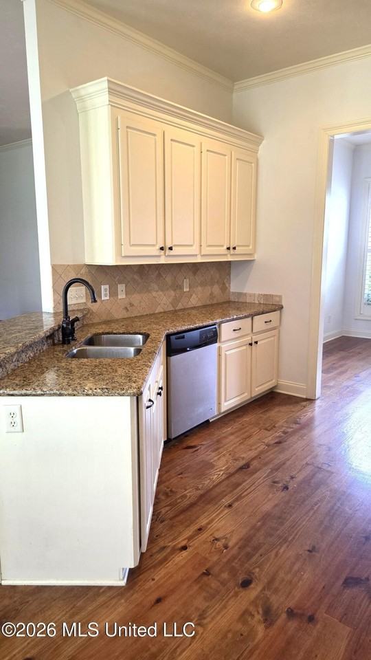 102 Oak Meadow Ct - Photo 7 of 24