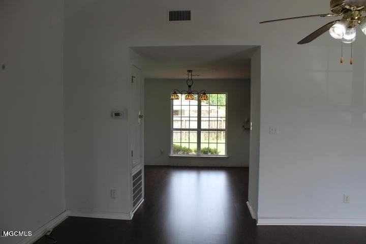 12004 Harmony Cir - Photo 2 of 10
