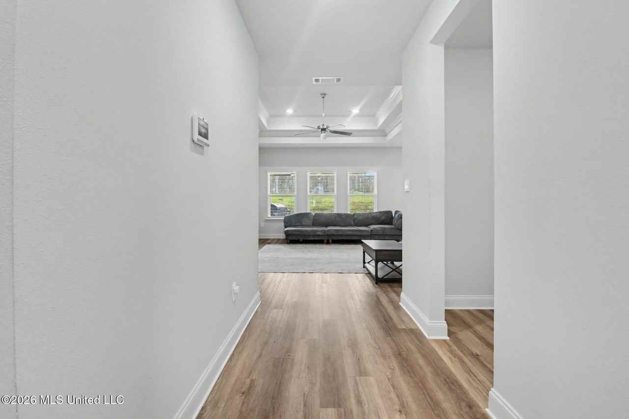 4981 Fern Dr - Photo 3 of 22