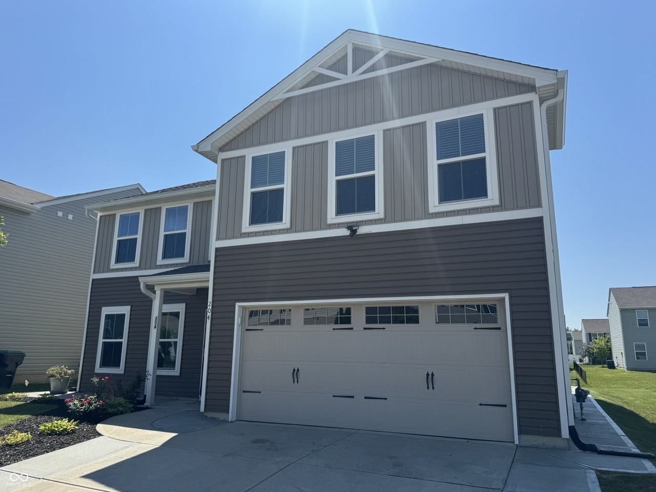 204 Dietz Dr - Photo 2 of 38