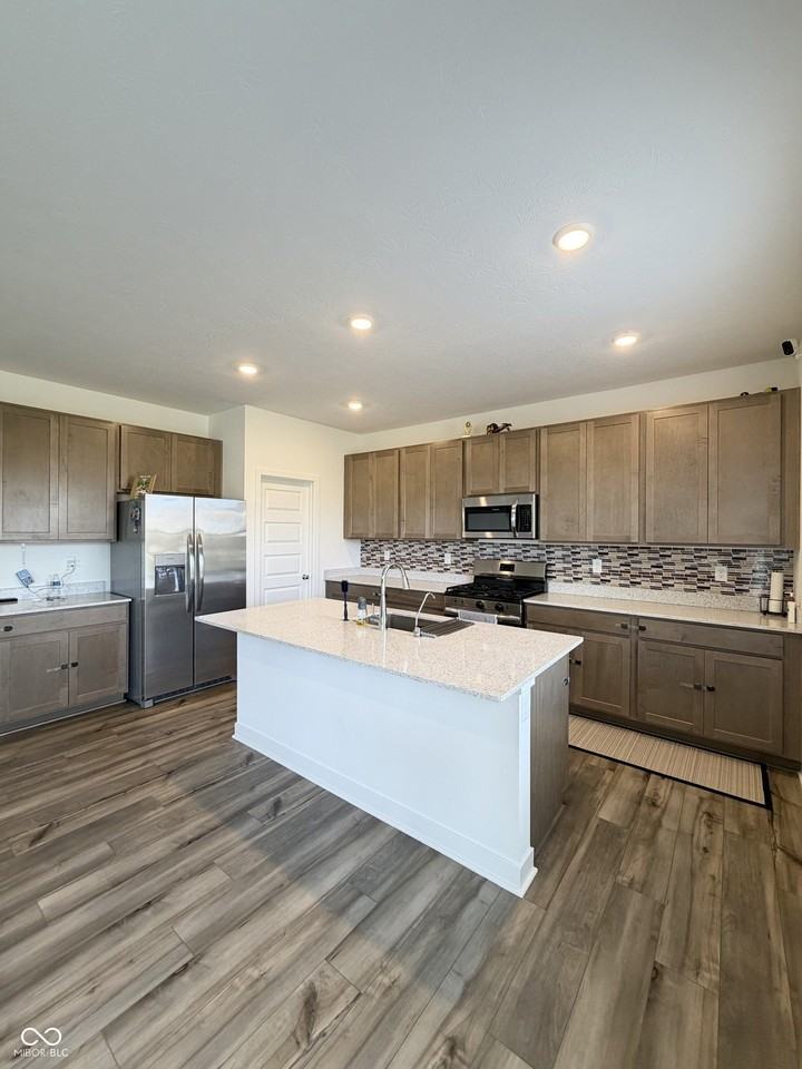 1208 Taggart Way - Photo 3 of 17