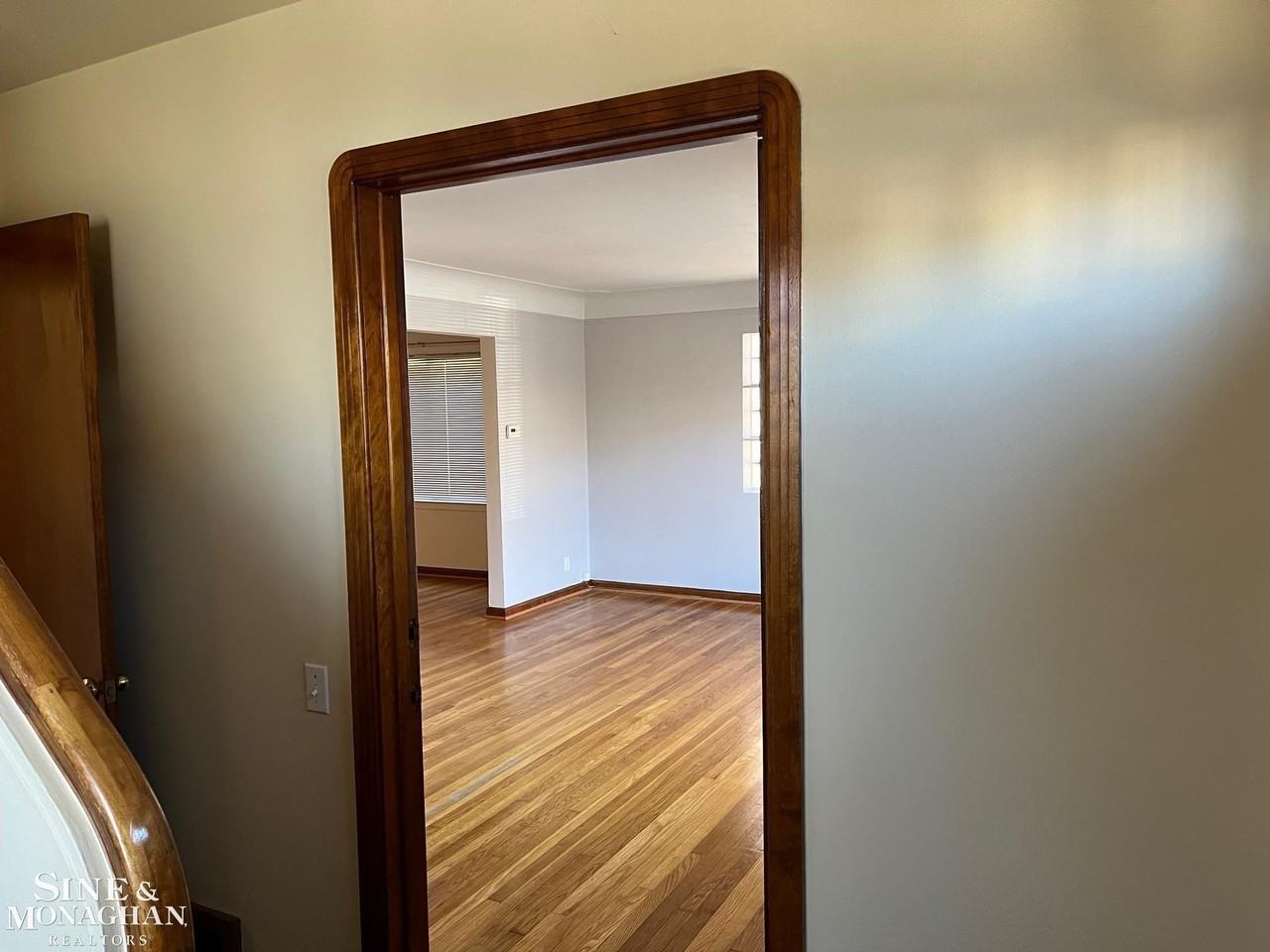 1351 Somerset Ave - Photo 2 of 29