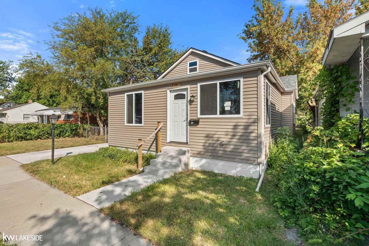 8281 Meadow Ave - Photo 3 of 25