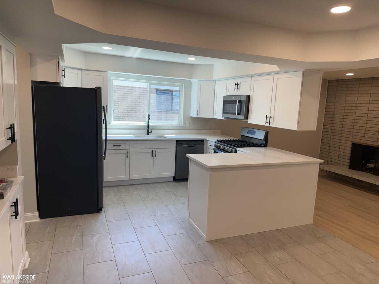 35223 Mustang Dr - Photo 4 of 18