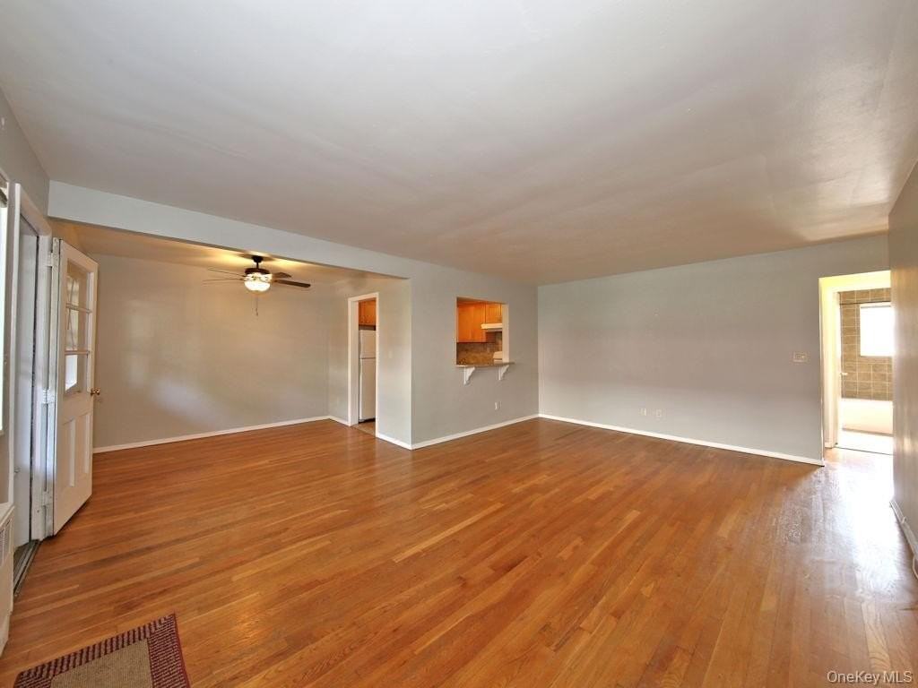 419 Tompkins Ave #3 - Photo 3 of 8