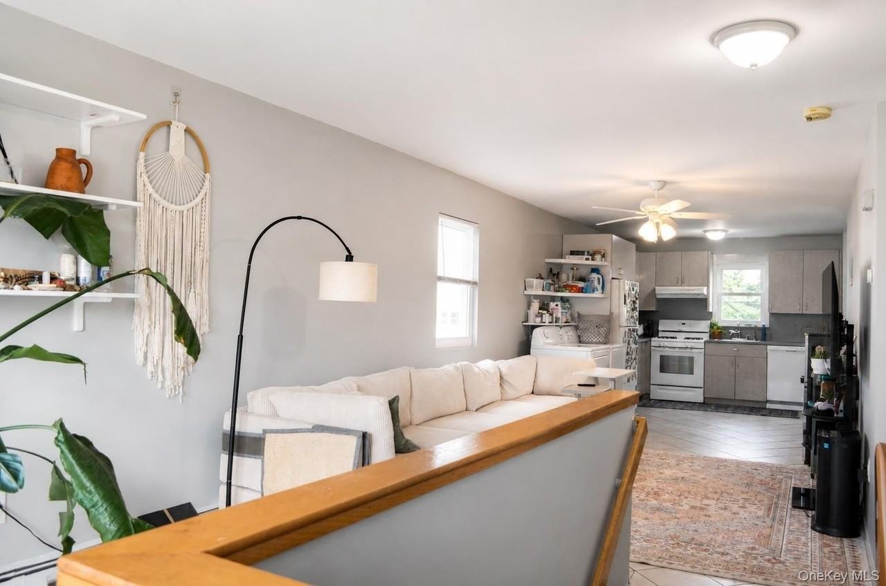 34 Lenox Ave #2ndFL - Photo 3 of 11