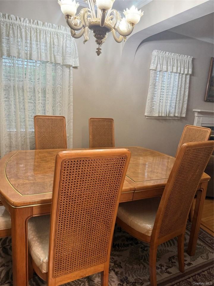 19 Aberdeen Rd - Photo 3 of 4