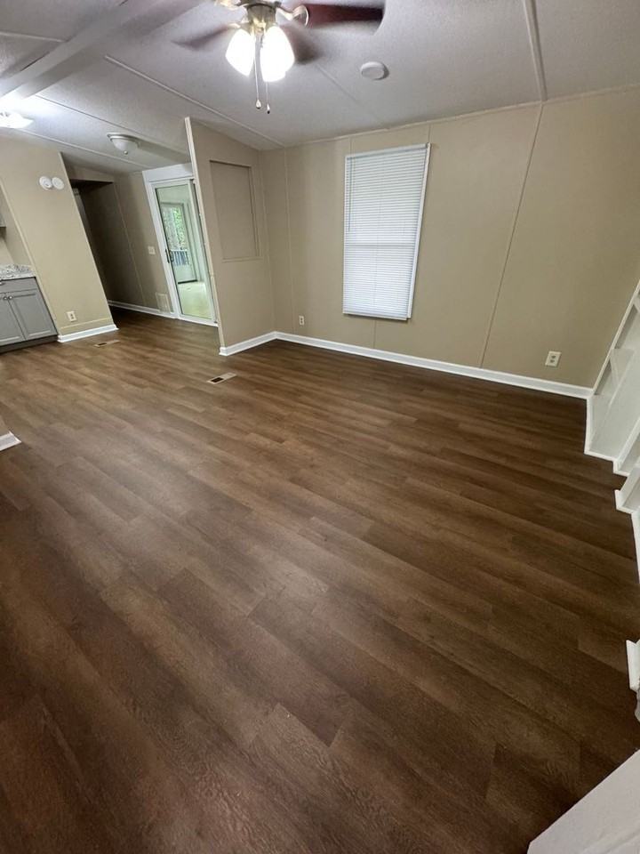 3252 Balkan Dr - Photo 3 of 15