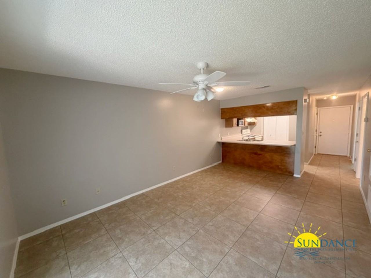 400 Harding Rd - Photo 2 of 9