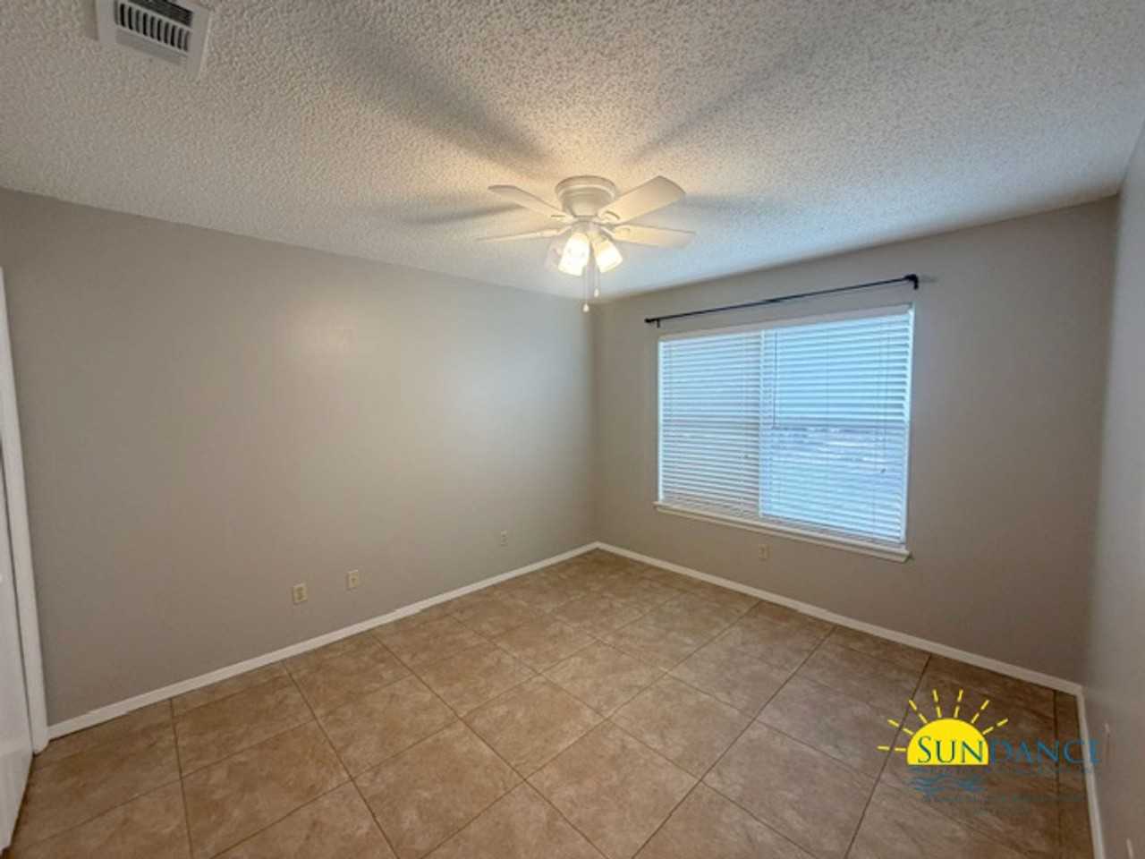 400 Harding Rd - Photo 7 of 9
