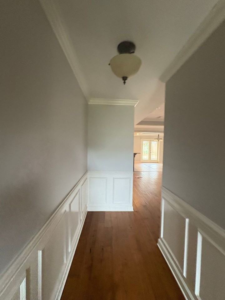101 Avalon Ln - Photo 2 of 27