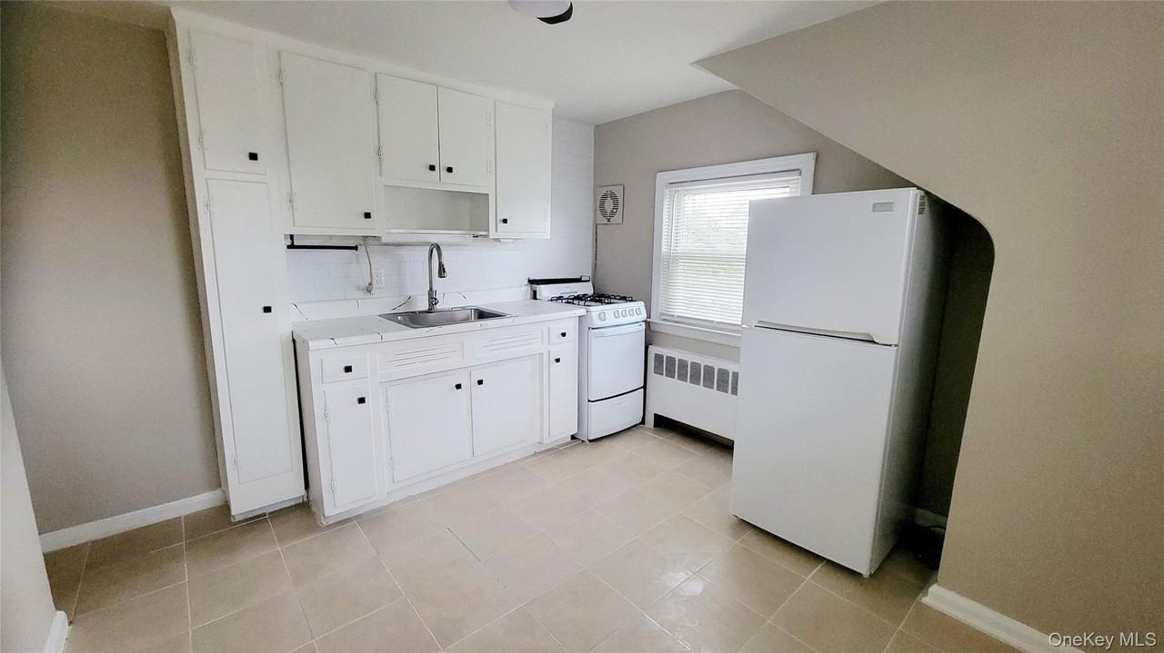 7 E Jefferson Ave #2 - Photo 3 of 8