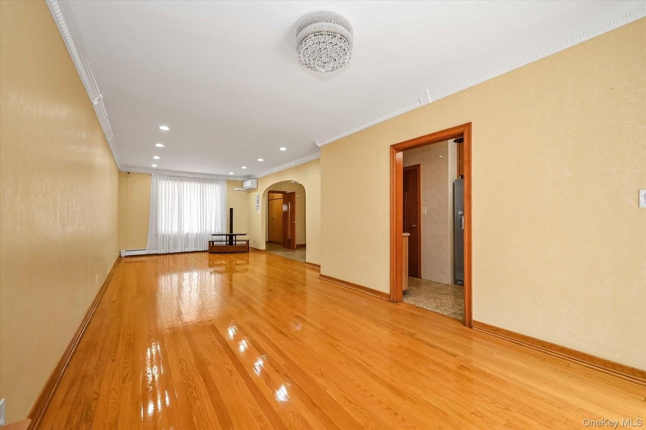 9964 65th Ave - Photo 4 of 22
