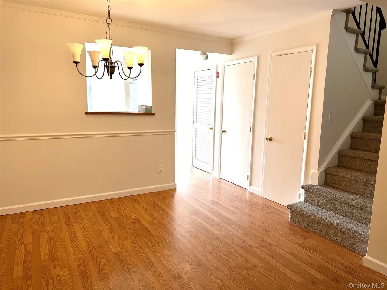 209 Everett Pl - Photo 5 of 16