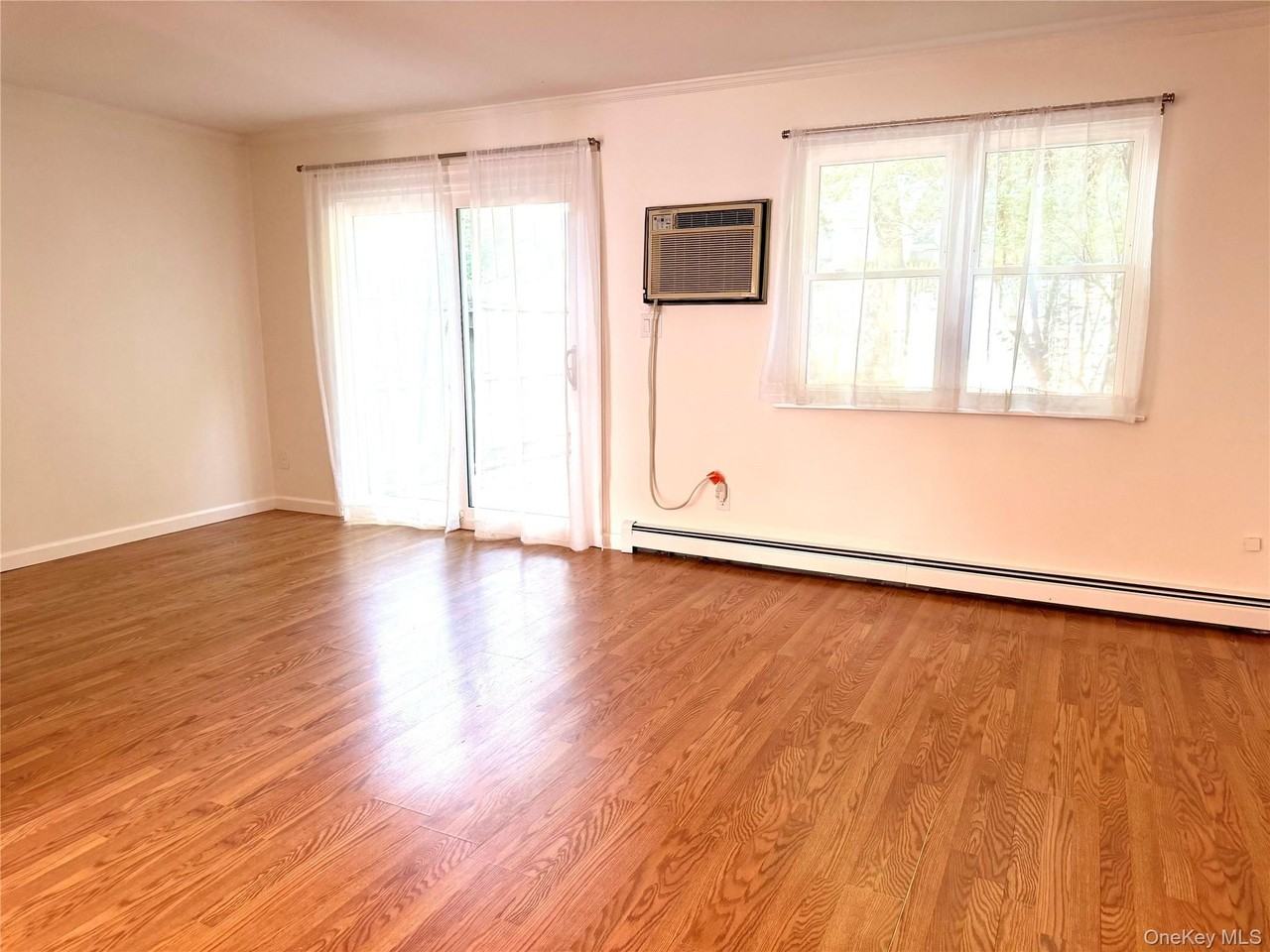 209 Everett Pl - Photo 6 of 16