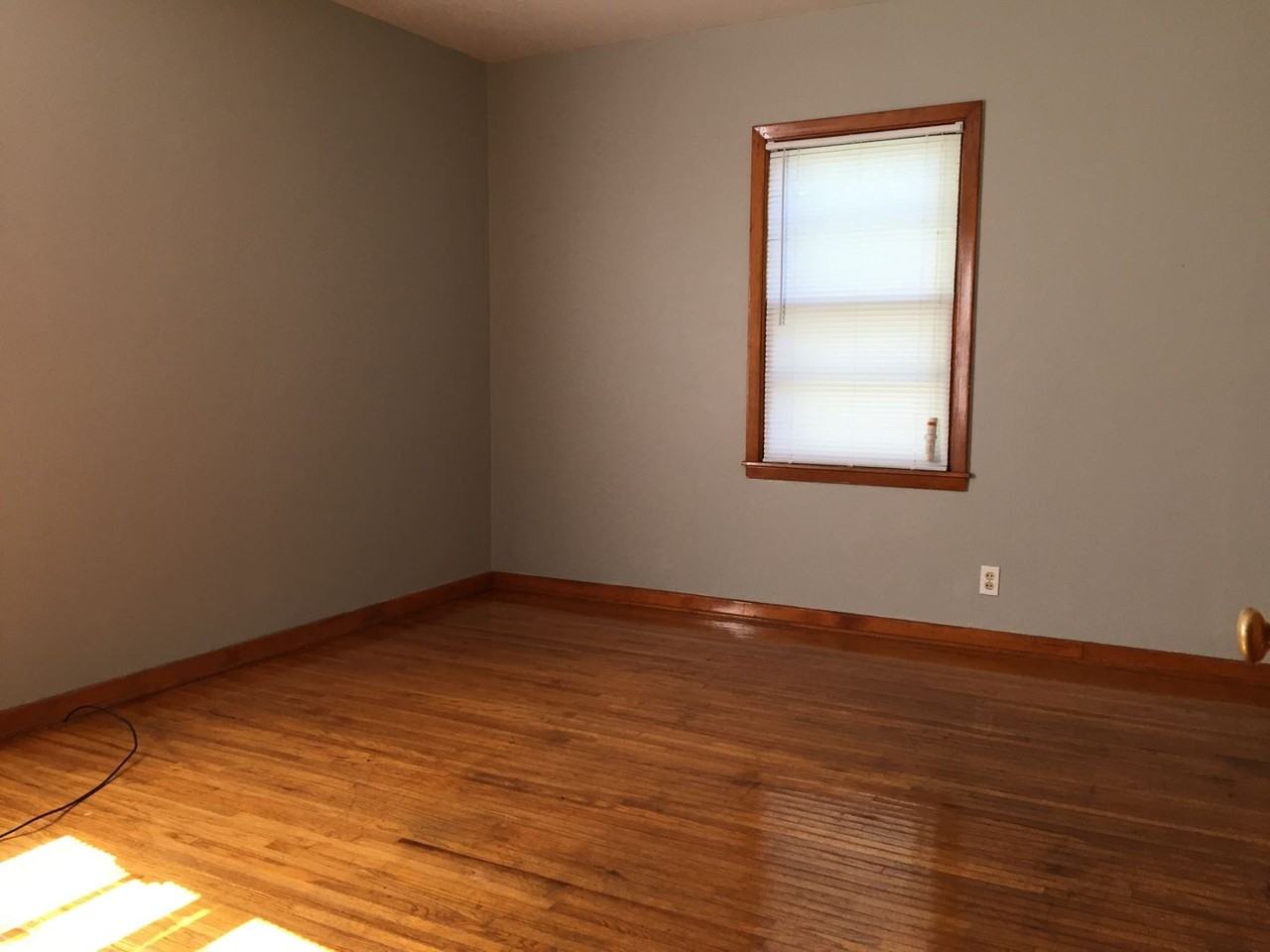 746 Hope Ave - Photo 6 of 9