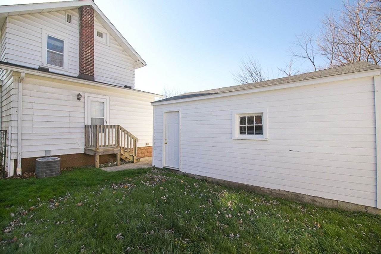 333 Upland Ave - Photo 4 of 24