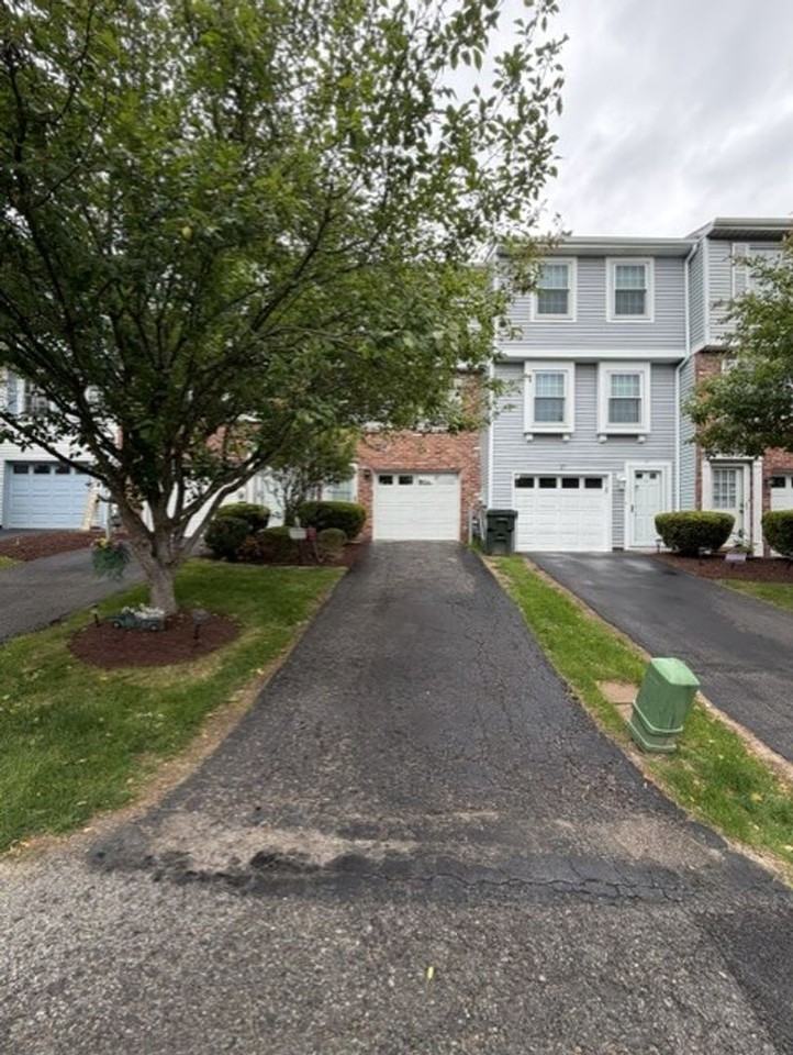 29 Shadow Dr - Photo 2 of 29