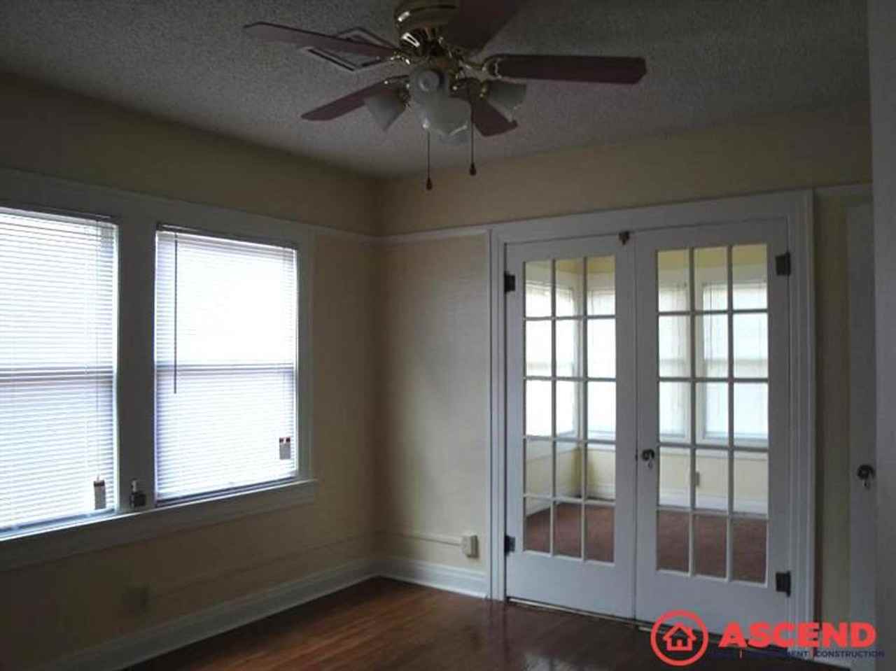 212 Lincoln St - Photo 6 of 10