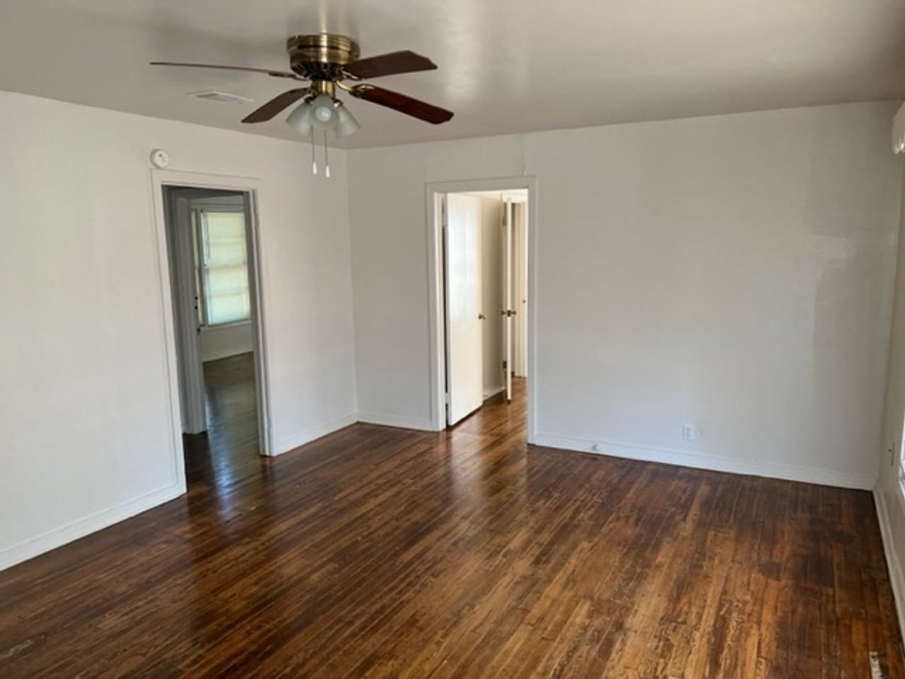 1810 Scripture St - Photo 2 of 11