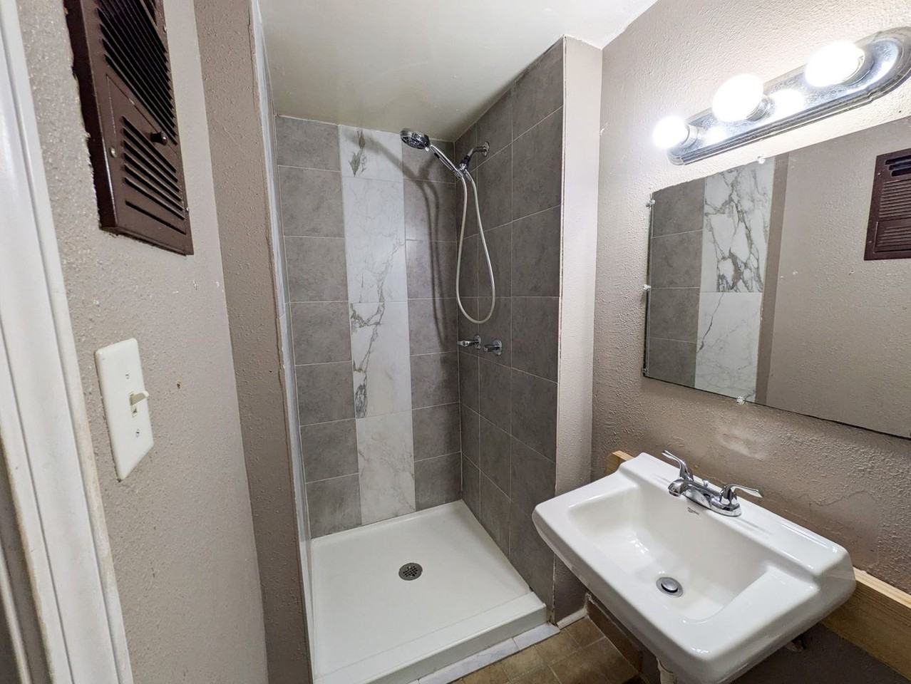 2619 2nd Ave - Photo 7 of 10