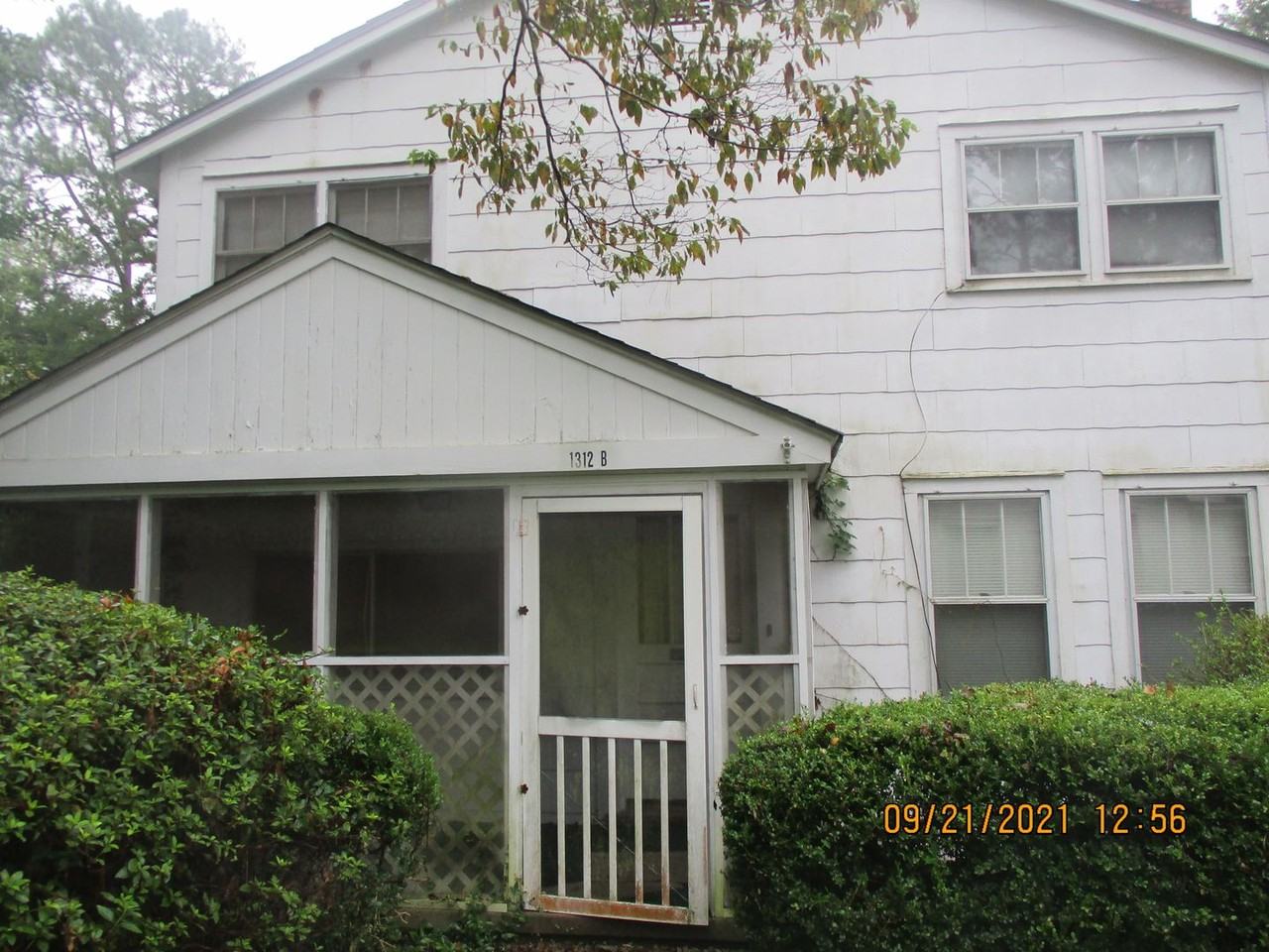 1312 1/2 9th Ave