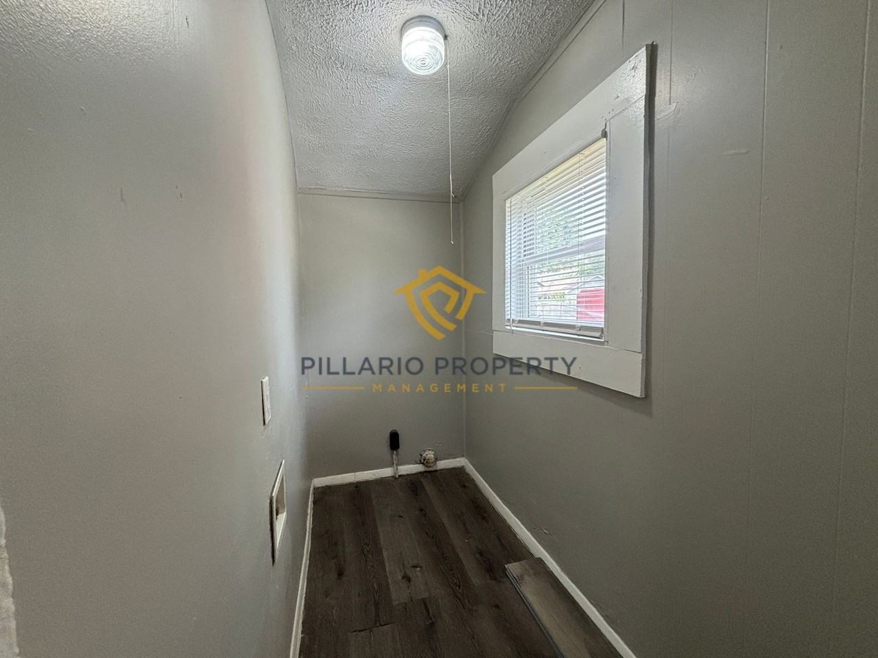 3662 Graceland Ave - Photo 5 of 16