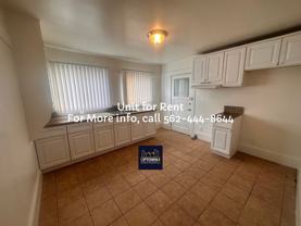 1205 1/2 Tamarind Ave - Photo 1 of 1
