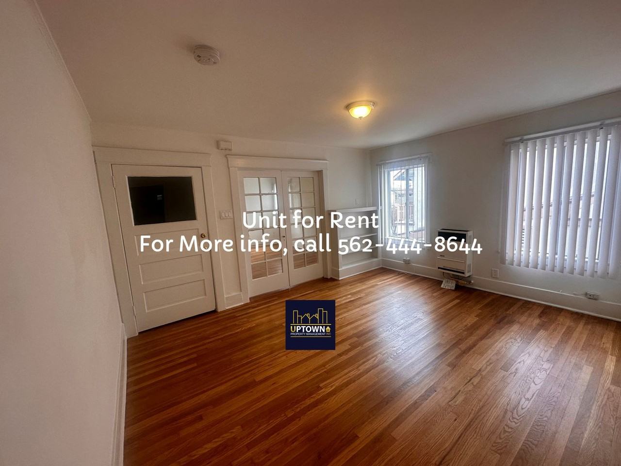 1205 1/2 Tamarind Ave - Photo 2 of 9