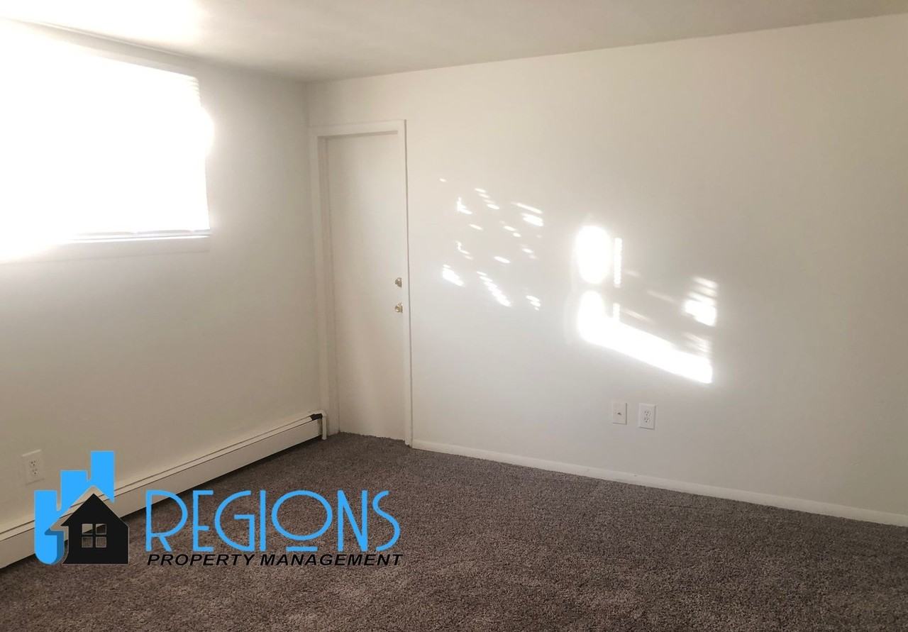 822 E. Washington Street - Photo 3 of 13