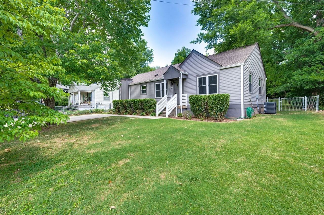 1421 Janie Ave - Photo 2 of 30