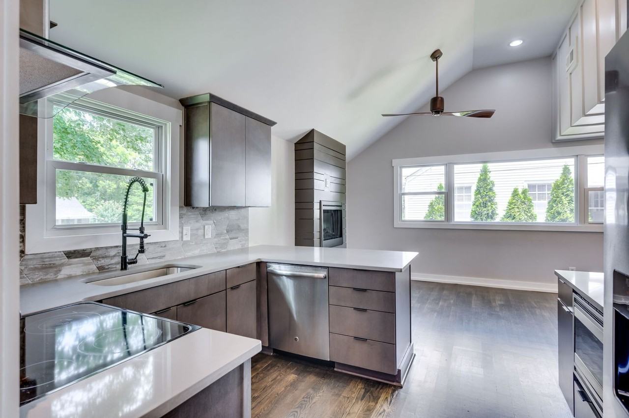 1421 Janie Ave - Photo 7 of 30