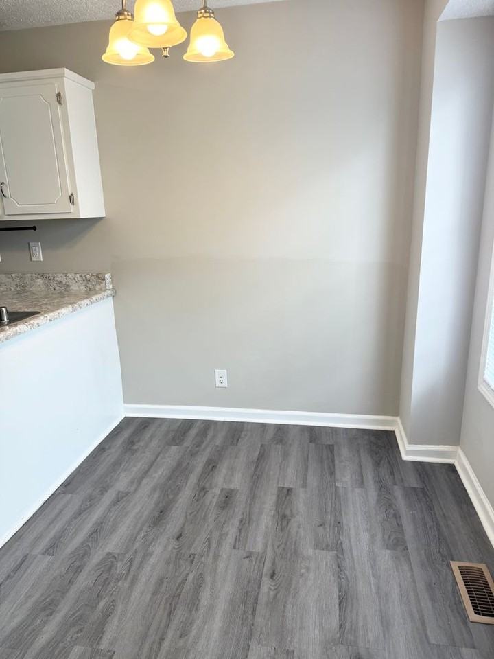 1200 Carol Dr - Photo 7 of 21
