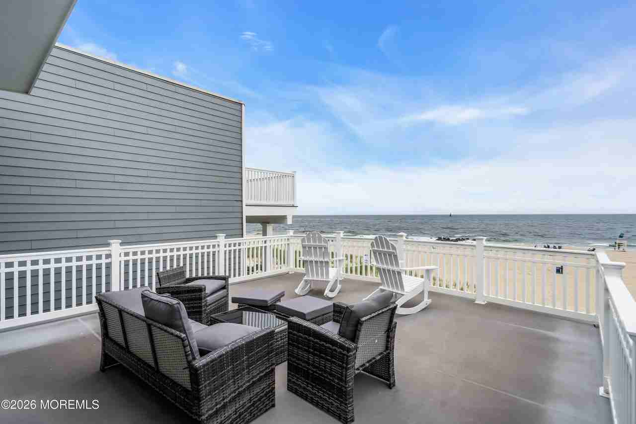 55 Beachfront - Photo 6 of 50