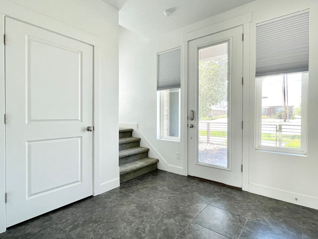 11108 S Owen Ridge Way - Photo 5 of 50