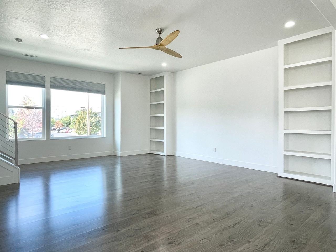 11108 S Owen Ridge Way - Photo 7 of 50