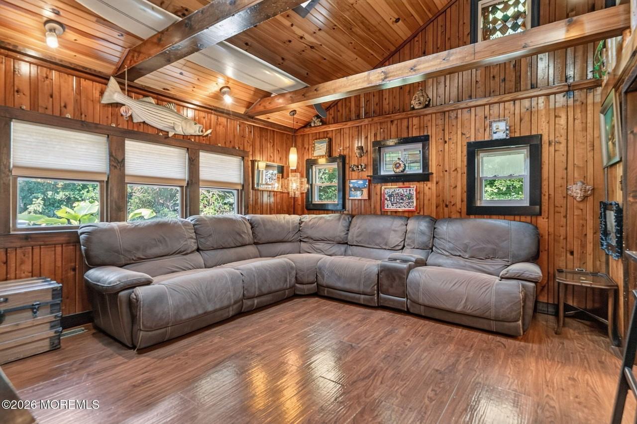 117 Mcdermott Rd - Photo 6 of 22