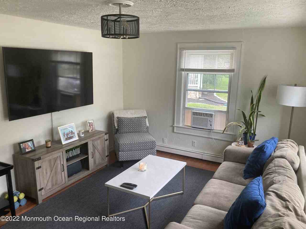 612 Campbell Ave #1 - Photo 5 of 16